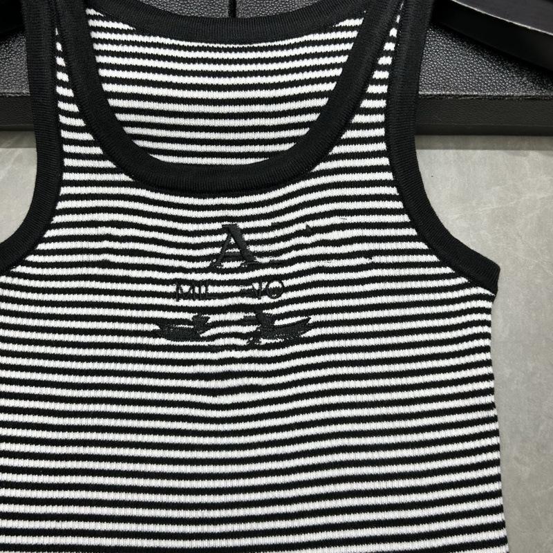 Pu Jia 2026 Spring Letter Embroidery Striped Knit Vest - Slim Fit Versatile Women's Top