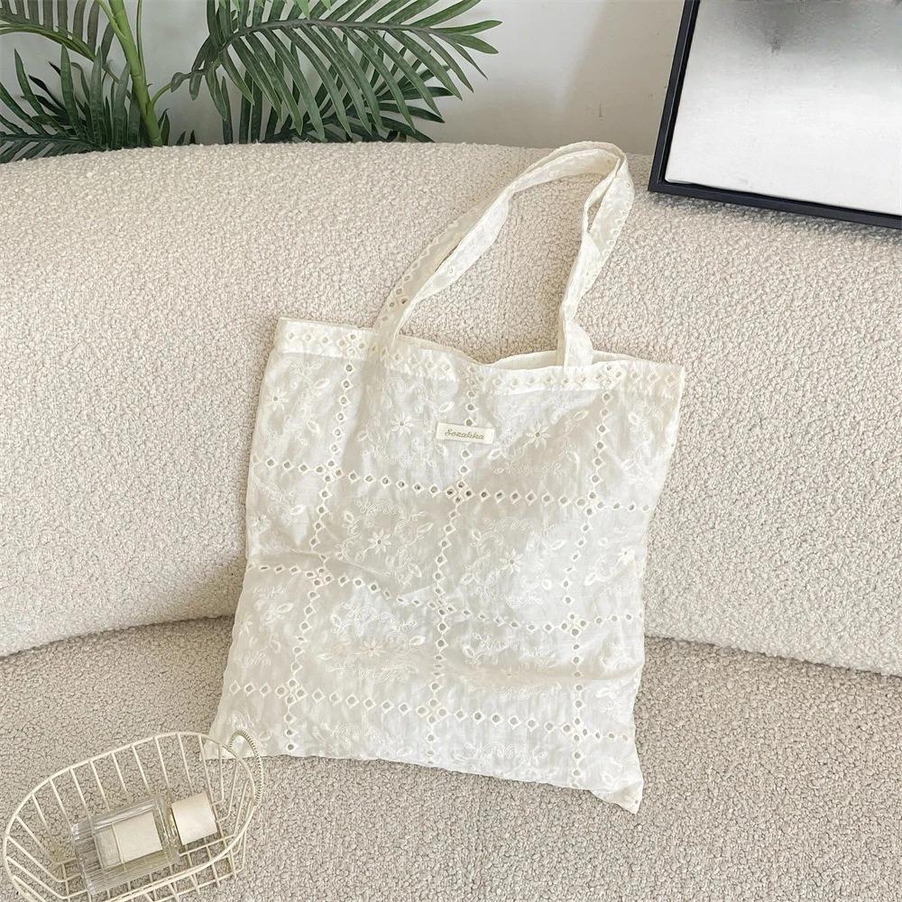 Elegant Embroidered Large Capacity Women Shoulder Bag White Portable Tote Bag Fashion Daily Women Handbag for Outdoor Beach