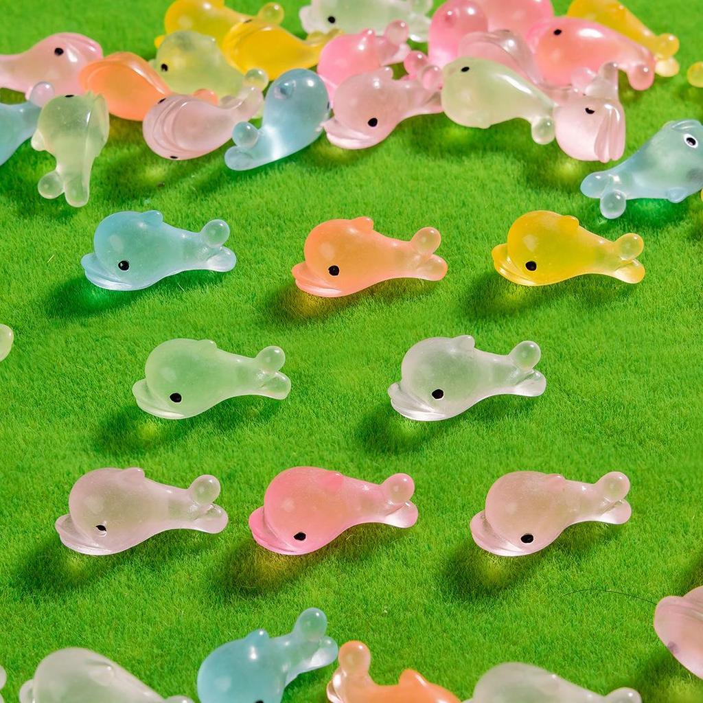 Miniature Luminous Resin Animal Ornaments: Cartoon Desktop & Car Decorations