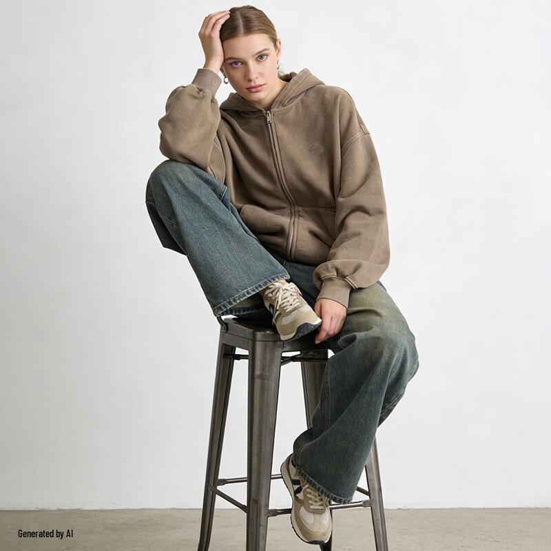 Gap Women's Logo Embroidered Washed Loose Hoodie