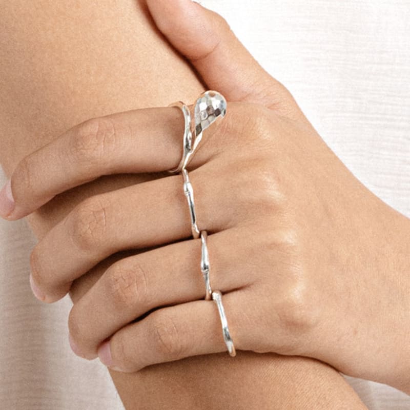 Ahndronico Single Ring