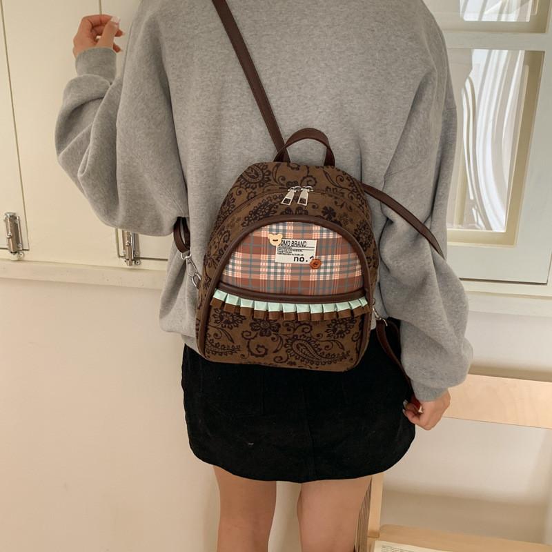 Fashion Leopard Print Backpack For Women With Nylon Material And Pouch Pocket For Daily Use