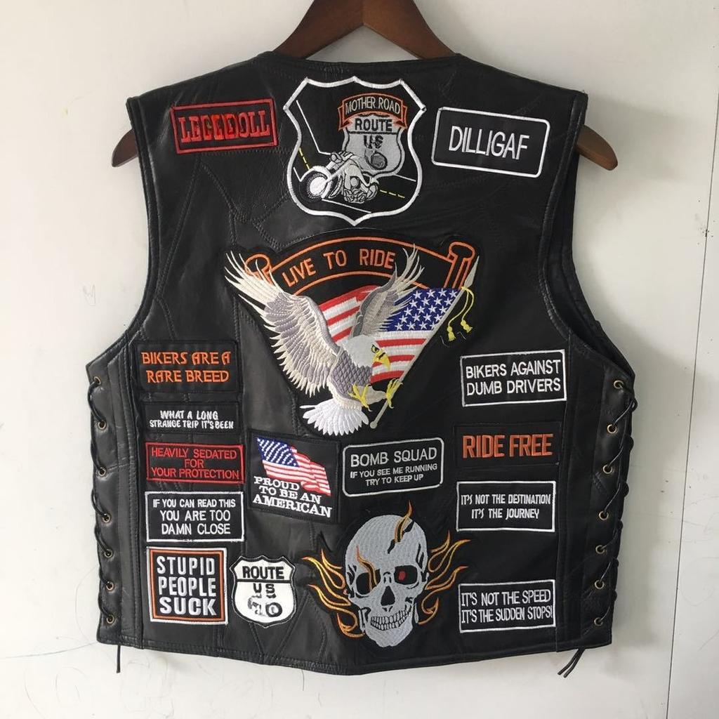 Chaleco de montar para locomotora de tendencia europea y americana, chaleco de cuero, chaleco de cuero para hombre, insignia bordada, versión de malla de varios chalecos
