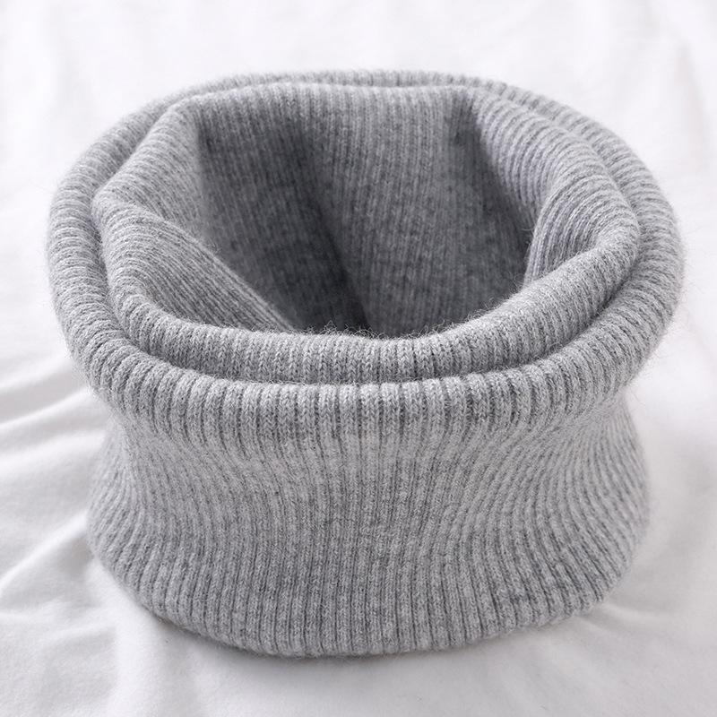 Unisex Winter Cashmere Snood: Windproof Scarf, Neck Warmer, and Mock Turtleneck for Cycling and Cold Weather Protection.