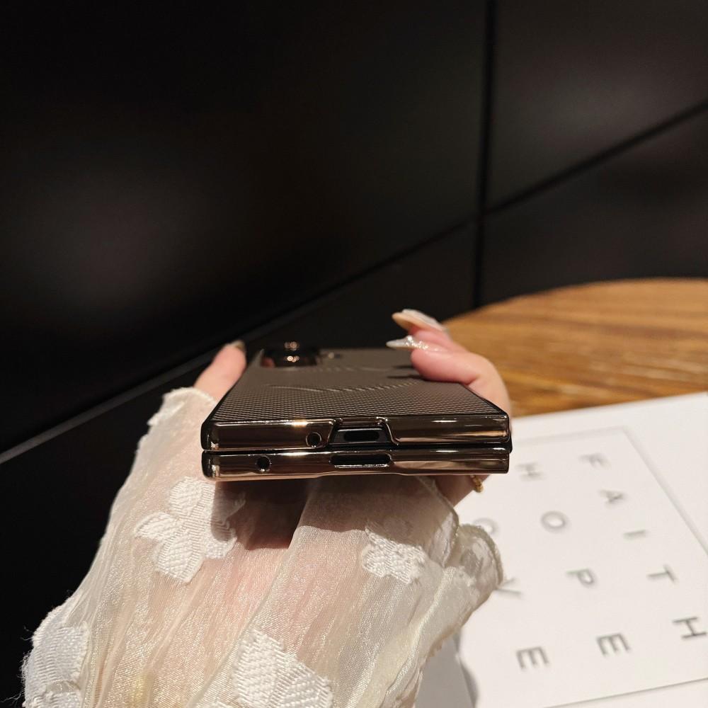 For Samsung Galaxy Z Fold 7 Case Hard Plating Carbon Fiber Magnetic Wireless Charging Protective Back Cover For Z Fold7 Shell