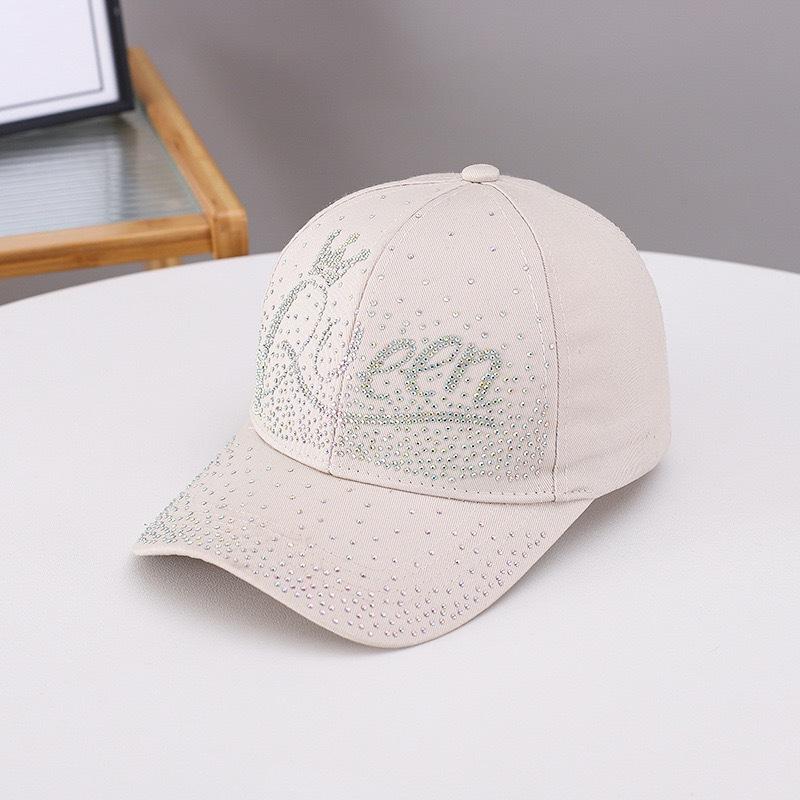 New point diamond QUEEN letter baseball cap European and American fashion diamond-encrusted curved brim cap spot batch
