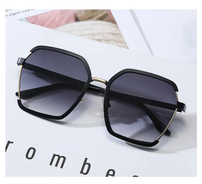Women Square Sunglasses Oversized White Vintage Sun Glasses Female Shades Travel Sunshade UV Protection