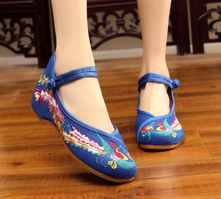 Caifeng Women's Embroidered Cloth Dance Shoes with Soft Cowhide Sole for Hanfu