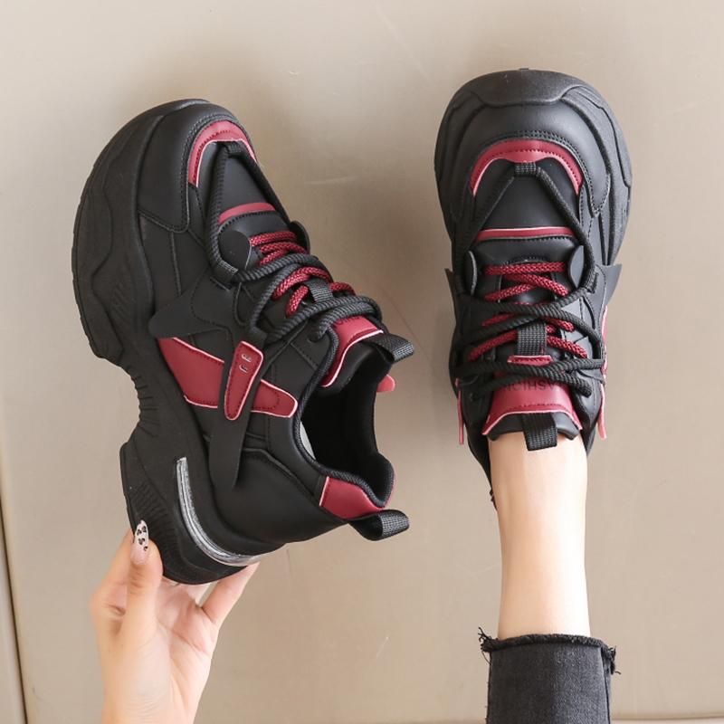 Modne Białe Grube Sneakersy Damskie 2025 Wiosna Antypoślizgowe Buty Sportowe na Platformie dla Kobiet Gruba Podeszwa Sznurowane Wulkanizowane Buty