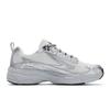 Fila Urteil Pfeil Regenschuhe Mode Lässig Sportlich Trendig Vielseitig Niedrig geschnitten Laufschuhe Damen Sneaker Weiß Silber F12W522135FWS