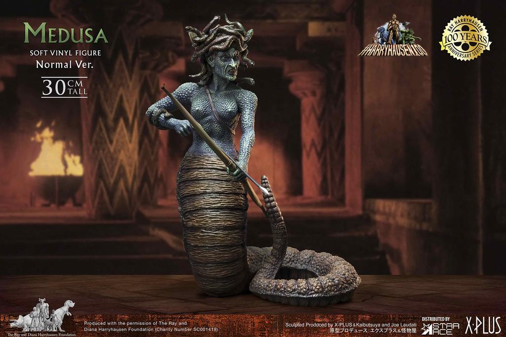 Star Ace Toys Medusa Soft Vinyl Socha Výška 320 mm PVC lakovaný Kompletní obrázek cca. Bez měřítka