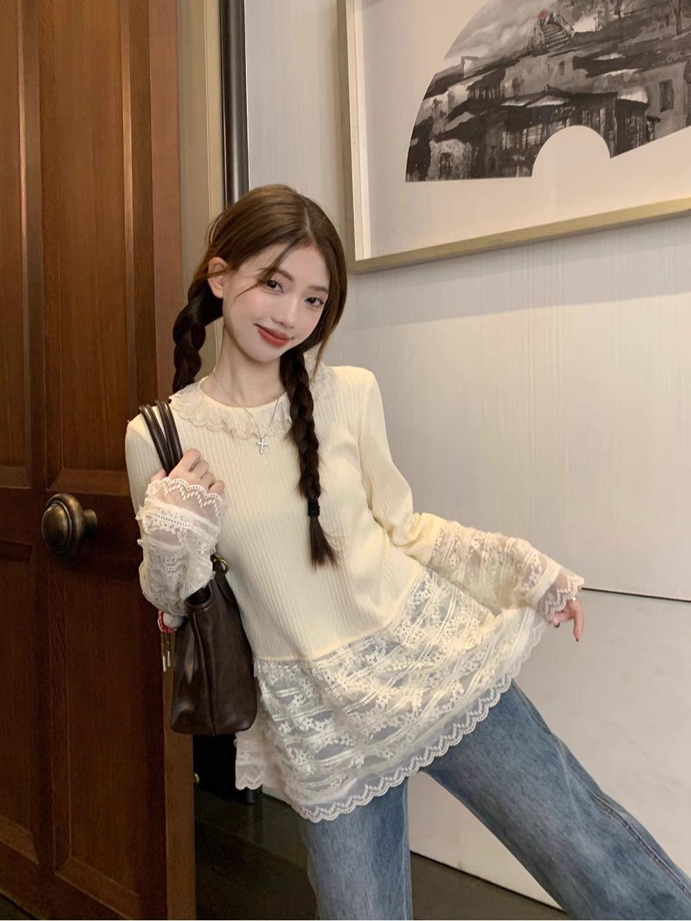 

Женский осенний топ с длинным рукавом и кружевной отделкой M абрикосовый