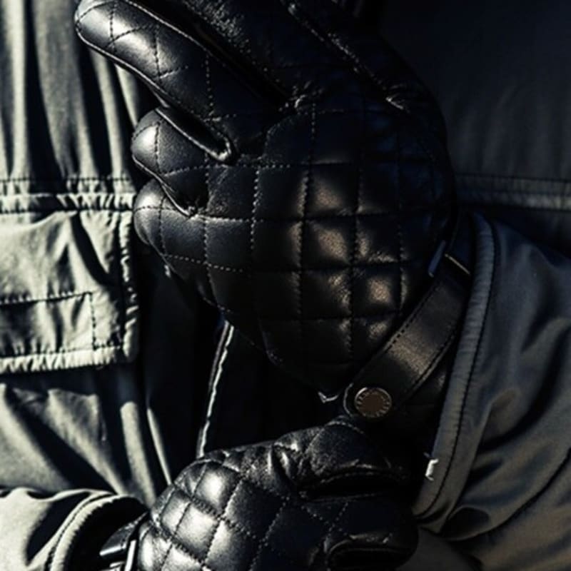SARTOR Full-Touch Quilted Leather Gloves Black