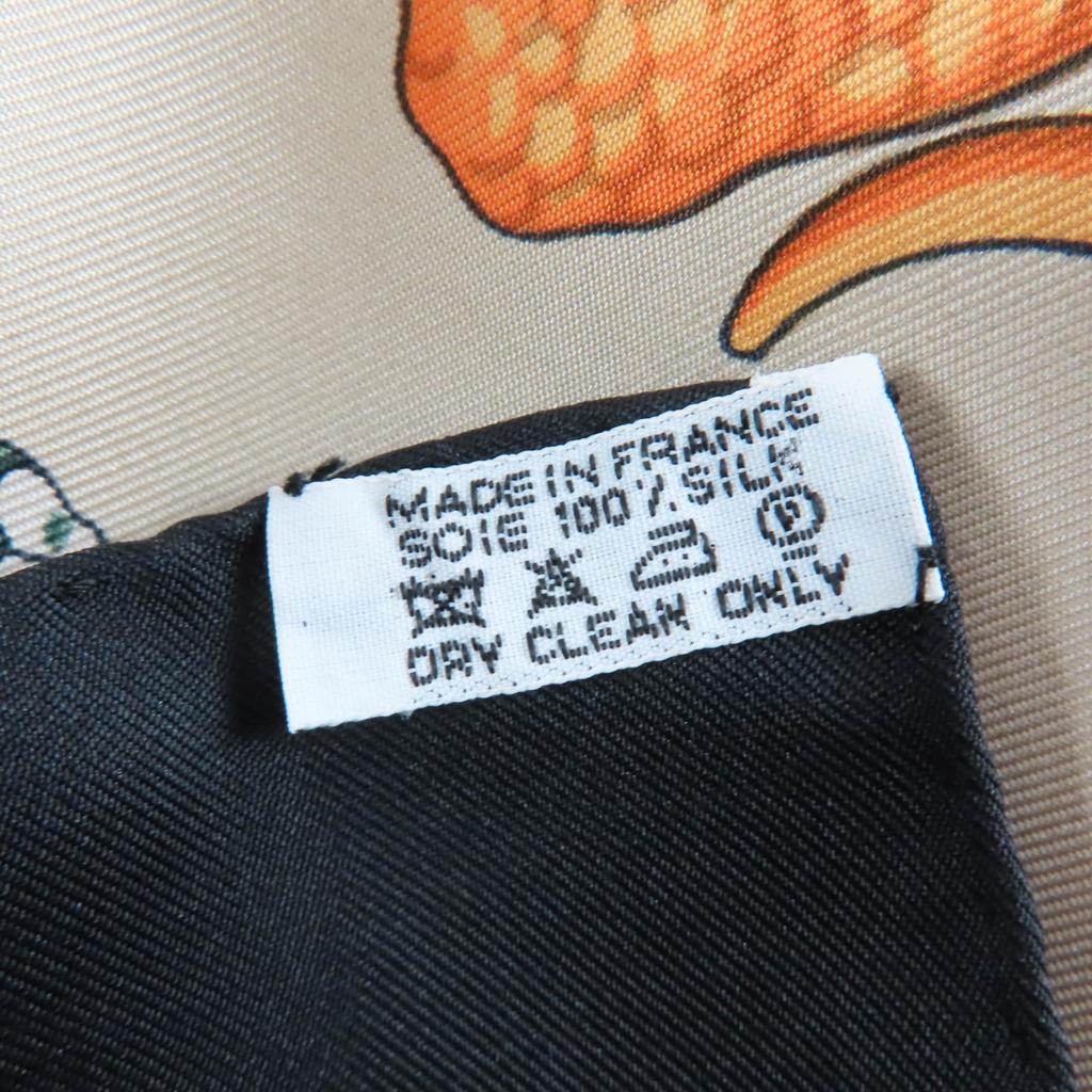 Pristine HERMES Scarf LE TRIOMPHE DU PALADIN Style Card Included Multicolor Silk Used