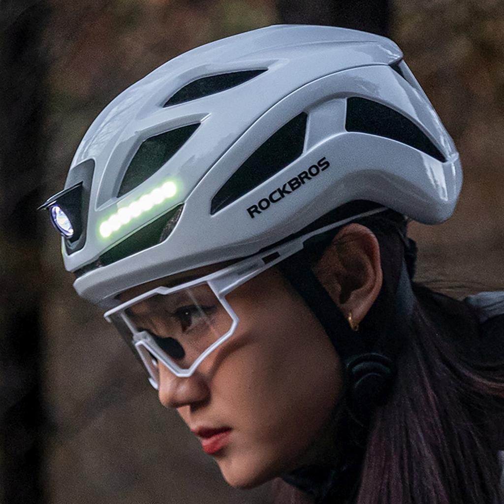Bicycle Helmet with Integrated Multi-Directional Lighting USB-C 57-61 cm - White