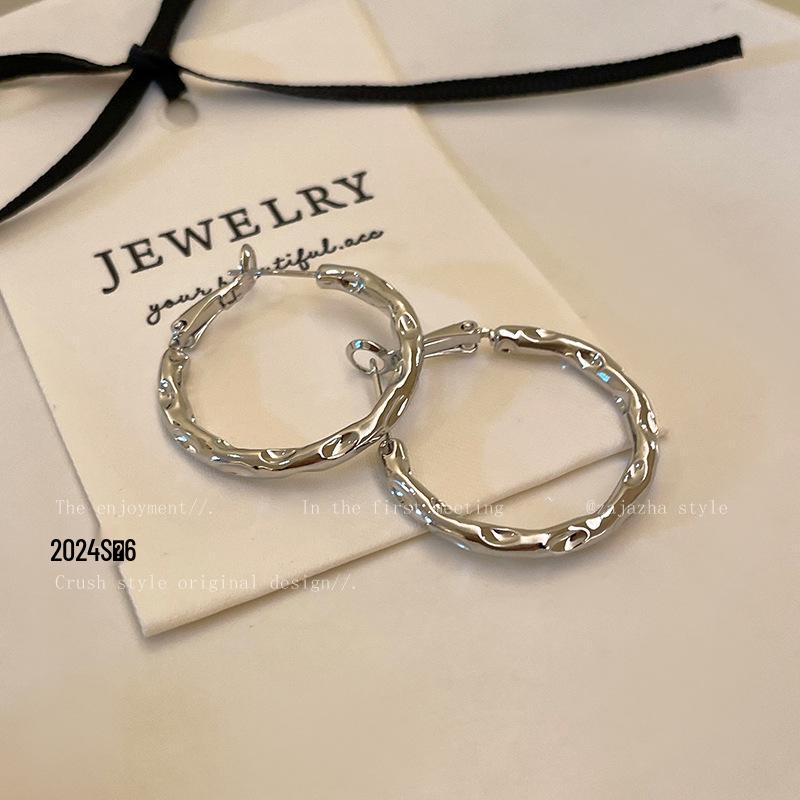 Unique Twisted Irregular Ear Hoops: 2024 French Style Women's Earrings
