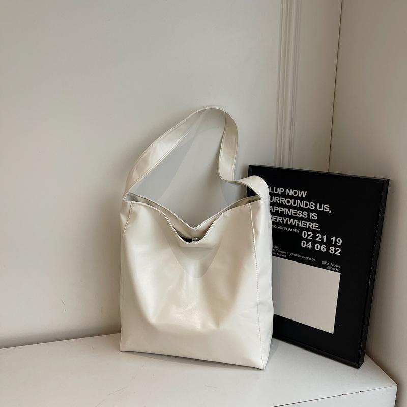 Fashion Temperament Commuter Tote Bag Women's New Fashion Casual Shoulder Bag Trend Simple Messenger Bag