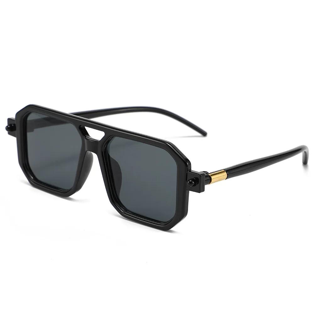 Women Square Sunglasses Outdoor Anti Glare Sun Glasses Quality Men'S Retro Classic Rivet Fashion Glasses Uv400 Eyeglasses