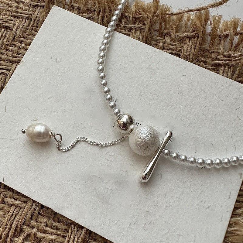Irregular pearl ball pendant necklace niche retro temperament collarbone chain light luxury versatile fashion jewelry