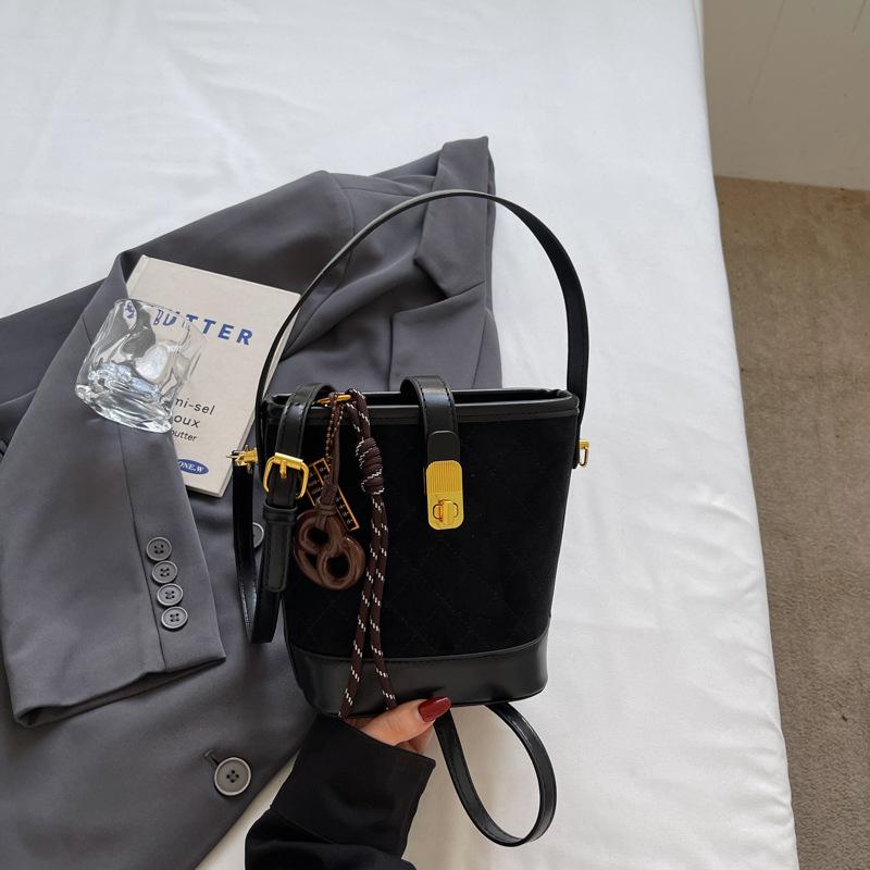 Herbst einfache Handtasche kleine Tasche Damen neue hochwertige Beuteltasche Rautenmuster lässige Schulter-Umhängetasche