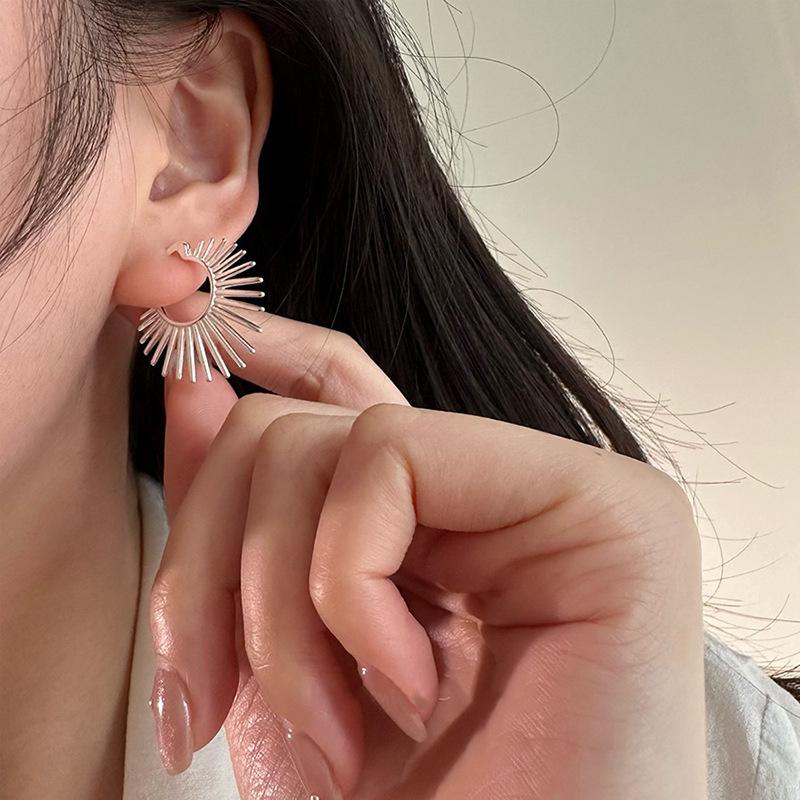 

BF CLUB 925 Sterling Silver Vintage Fan Shape Earrings For Women Trendy Earring Jewelry Prevent Allergy Party Accessories Gift