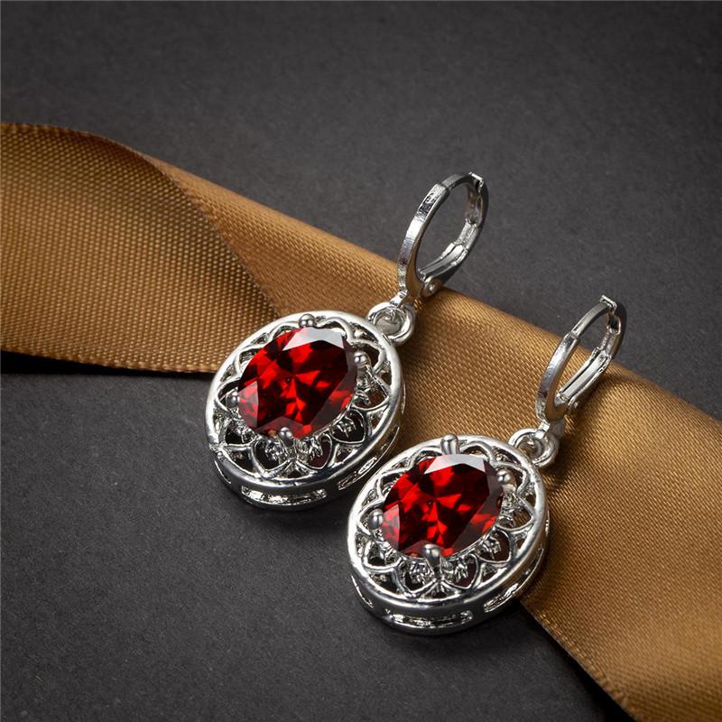 Boucles d'oreilles créoles en cristal arc-en-ciel de luxe, boucles d'oreilles de fiançailles classiques de couleur argent, boucles d'oreilles en forme de fleur ovale en zircon délicat pour femmes
