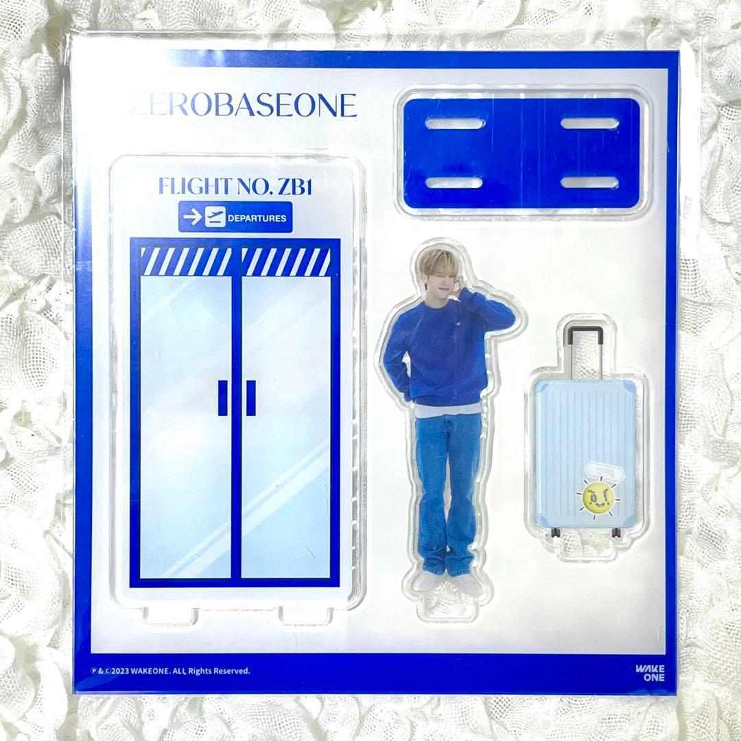 USED ZB1 Matthew Metu Korean POPUP Acrylic Stand 7390₽