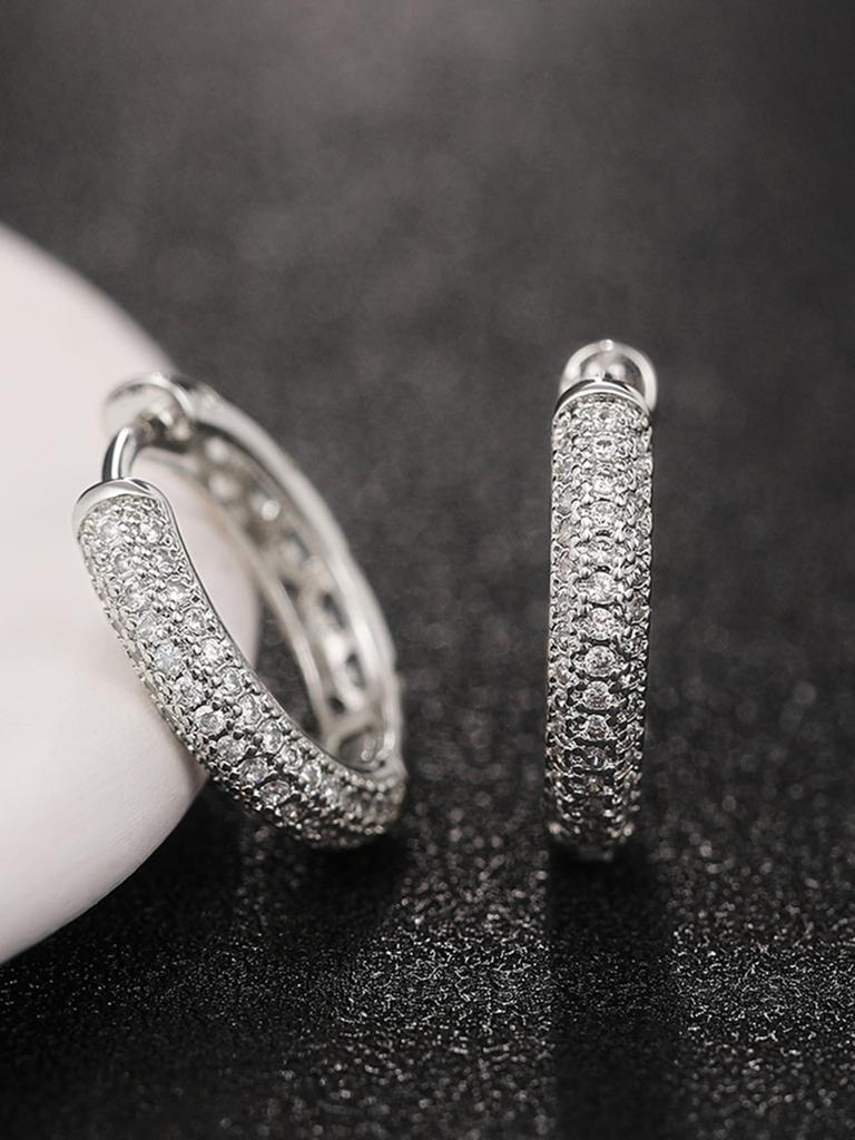 European and American Fashionable Women's and Men's Simple Ear Loops, Personalized Creative Temperament, Versatile and High-end Earrings