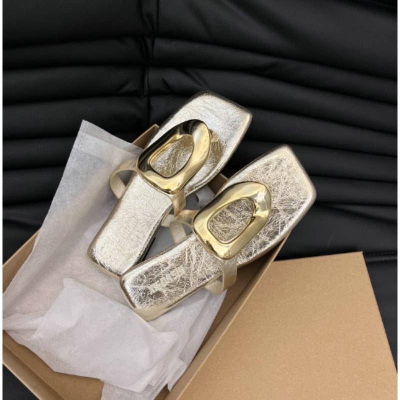 Fashion Women Fashion Slippers Slip on Anti-slip Flip Flops Summer Beach Slippers Luxury Flat Sandals Casual Designer Shoes Slides Women