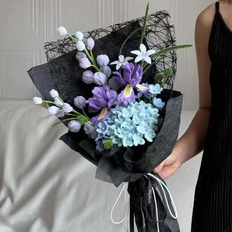 Creative DIY Valentine's Day Bouquet: Handmade Weaving Kit for Boyfriend or Best Friend