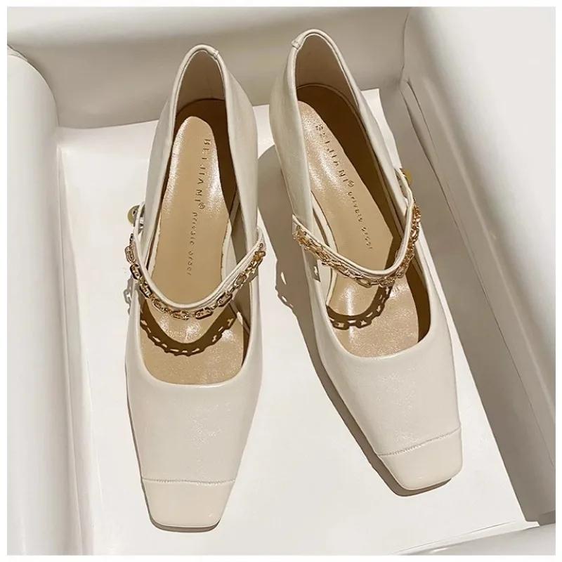 New Spring and Autumn Soft Leather Soft Sole Comfortable Low Heel Round Head Fashion Thick Heel Bright Leather Shoes Women