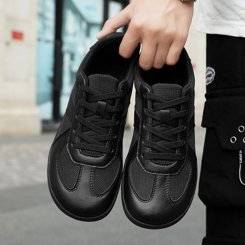 

Модные минималистичные туфли с широким носком, мужские кроссовки на шнуровке для босиком, качественная тренировочная обувь, мужские с мягкой подошвой, белые, повседневные, спортивные, винтажные, Boa 39 чёрный