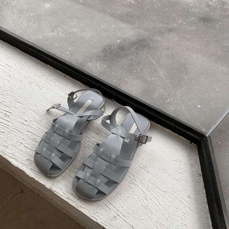 

Модные сандалии-гладиаторы с закрытым носком, женские тапочки, узкие сандалии с пряжкой и ремешком, женские летние туфли карамельного цвета 2024 года 7.5 небесно-голубой