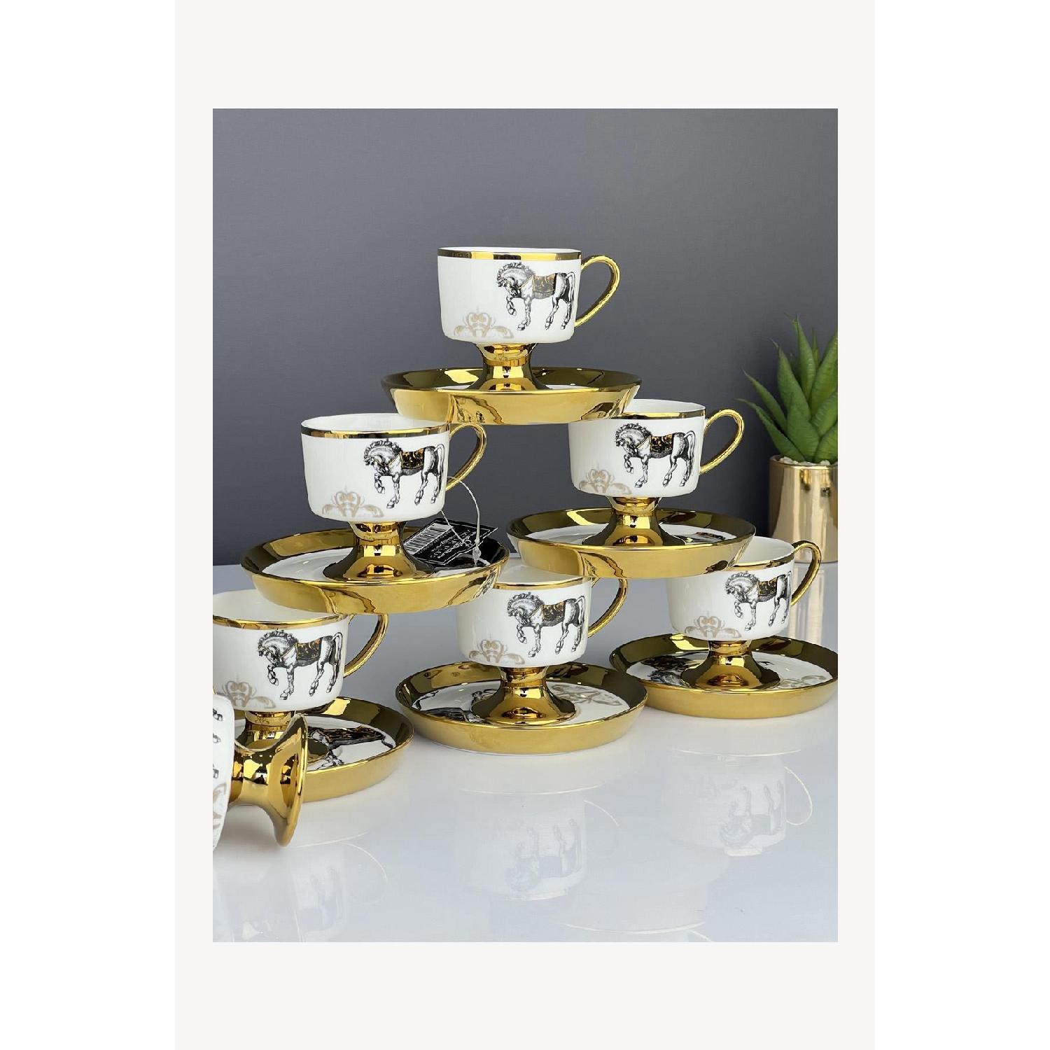 

Роскошный набор из 6 фарфоровых чашек с узором Versace