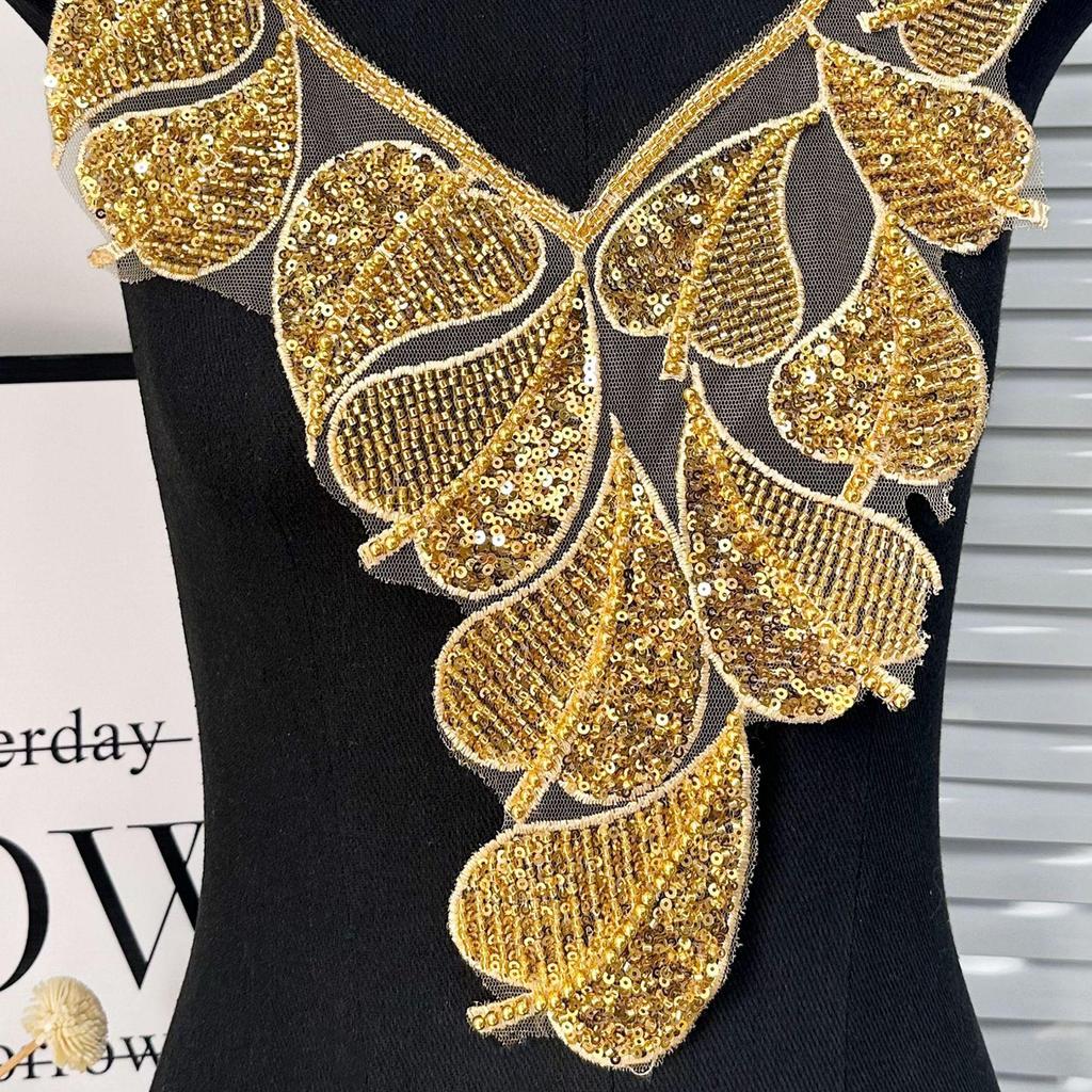 1Pcs Golden Sequin Beaded Embroidery Leaf-Shaped Collar Patches Applique Clothing Accessories