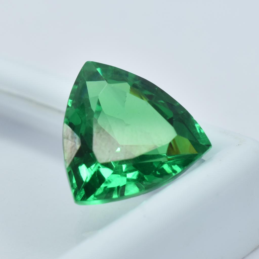 Best Quality Garnet Trillion Cut Green Loose Gemstone 10.70 Ct Natural