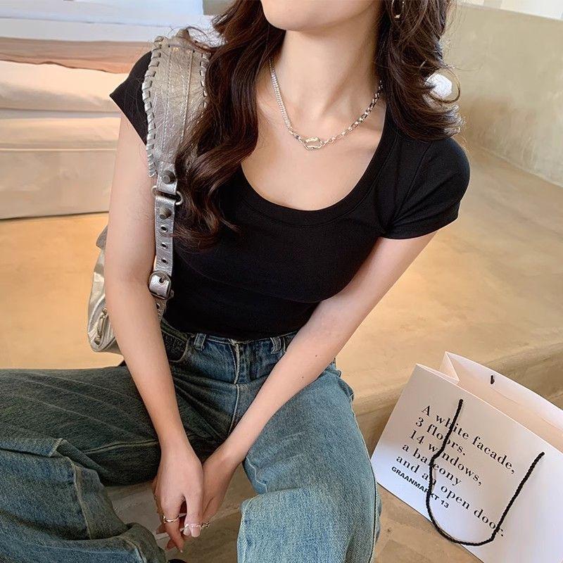 Short-sleeved T-shirt for For Women In Summer Wear Fitted Low Round Neck Collarbone Short Top Small Design Sense