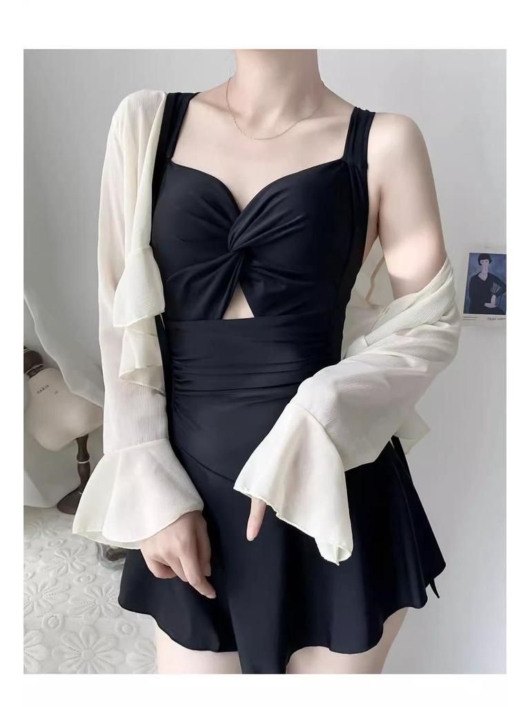 Women's 2025 High-End Slimming Skirt-Style Two-Piece Swimsuit