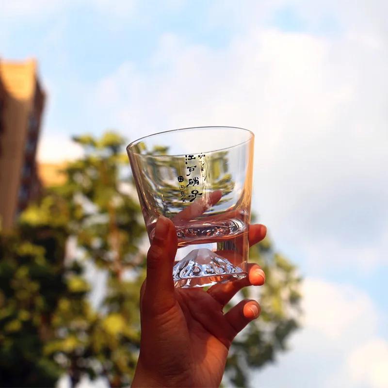 Haushalt im japanischen Stil handgefertigt Berg Guochaofeng Guanshan Tasse Haushalt Whiskey Spirituosen Tasse handgeschnitzt