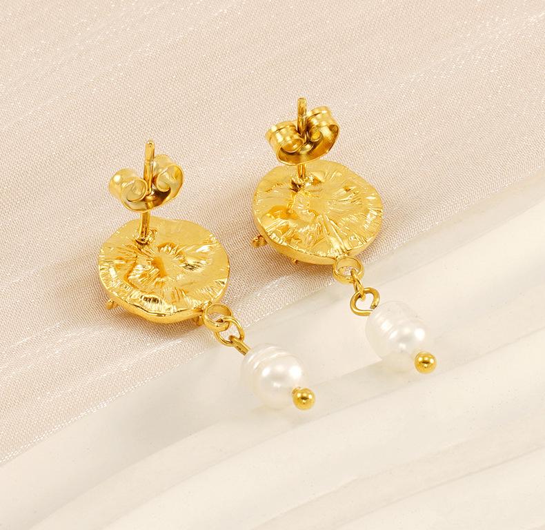 Retro Niche High-End Pearl Hexagram Earrings for Women – European & American Style, Titanium Steel Fashion.