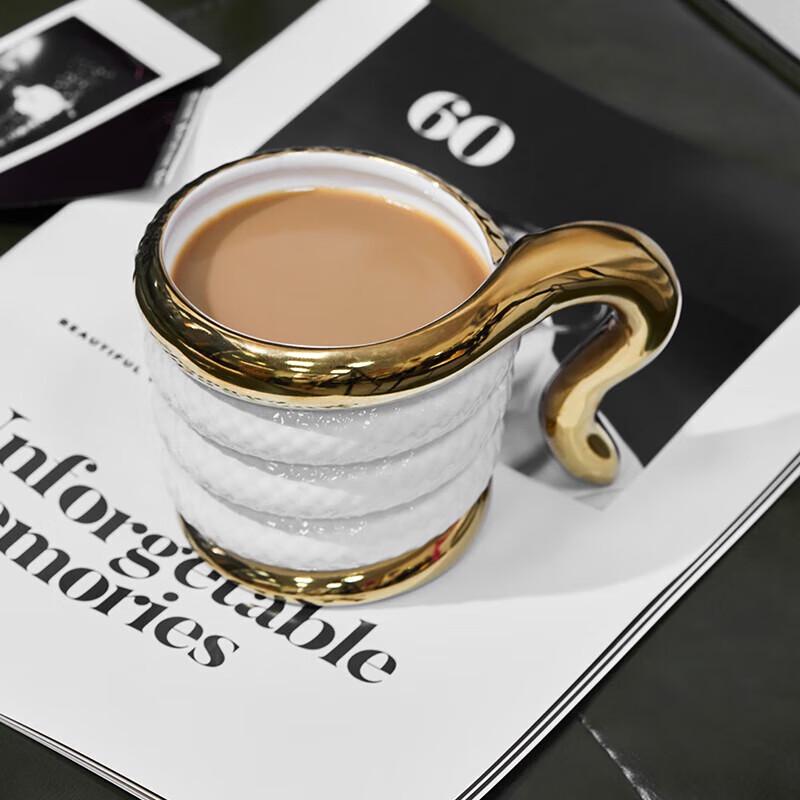 JINGREPUBLIC Snake Rhyme Ceramic Mug