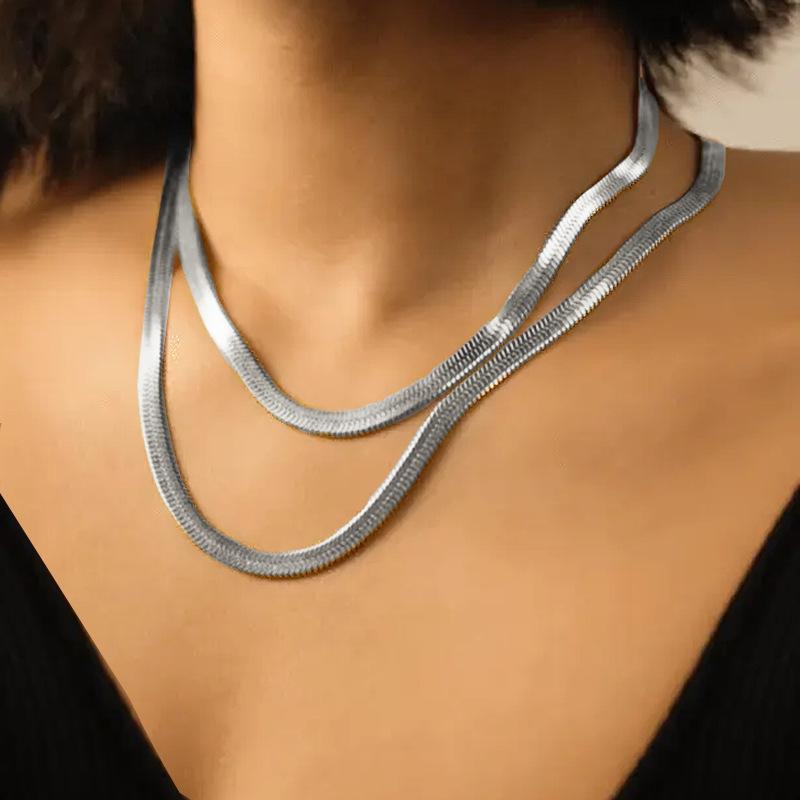 Double-layer Snake Bone Chain Fashionable and Popular Simple Design 18K Gold-plated Titanium Steel Necklace Temperament Versatile Necklace