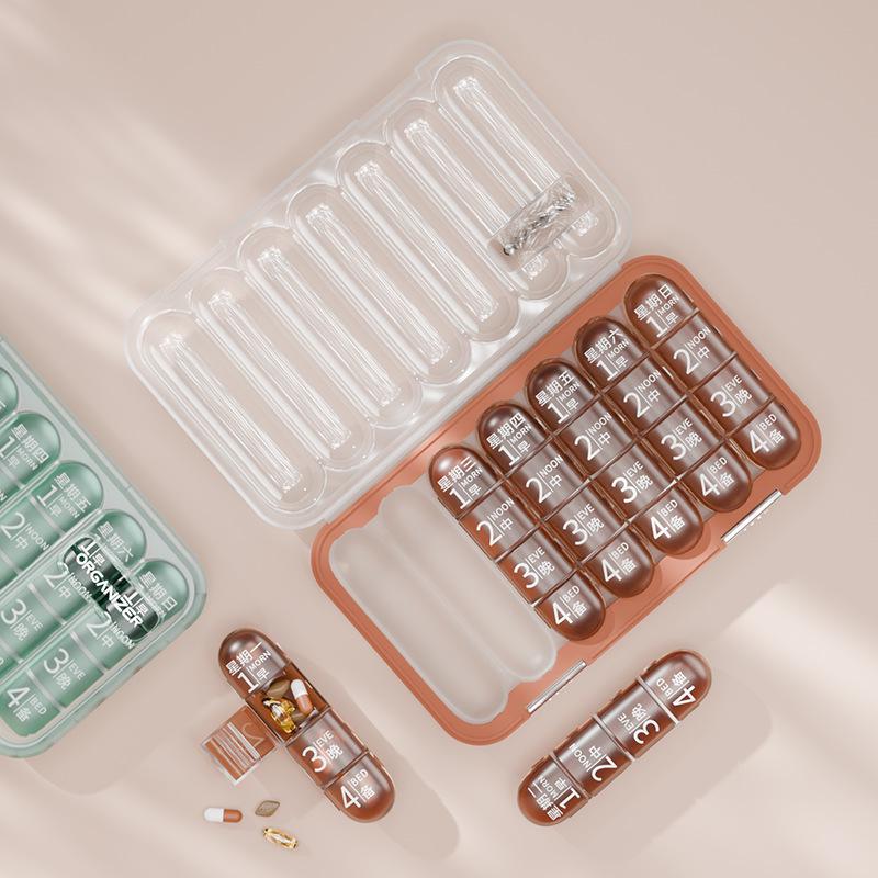Weekly Portable Pill Organizer and Dispenser with Large-Capacity Pill Splitter