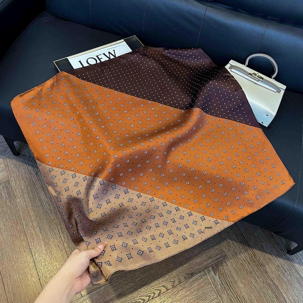 Eșarfă de mătase versatilă de 70 cm pentru femei – Eșarfă simplă cu dungi pentru primăvară/toamnă