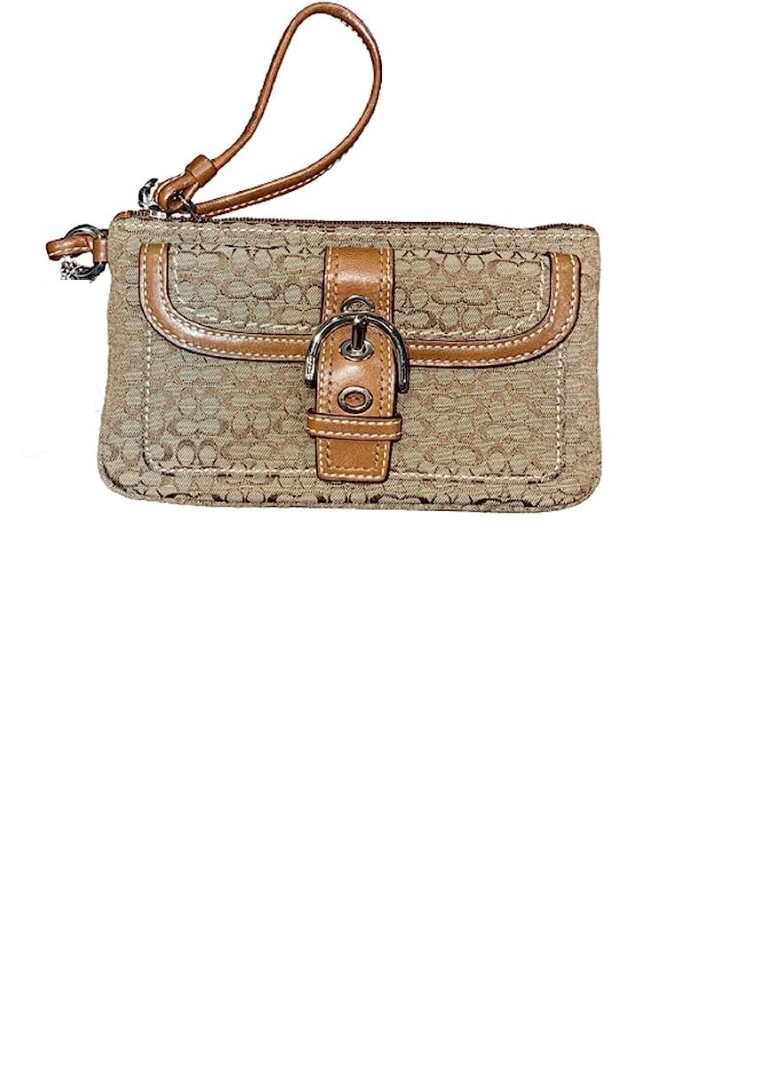 

Coach F40585 Signature Silver Khaki Buckle Clutch Wristlet Wallet Clutch [Used]