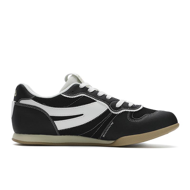 New FILA Trail Curved Edge Shoes Low Top Casual Shoes Men's Black White F12M522114FBG