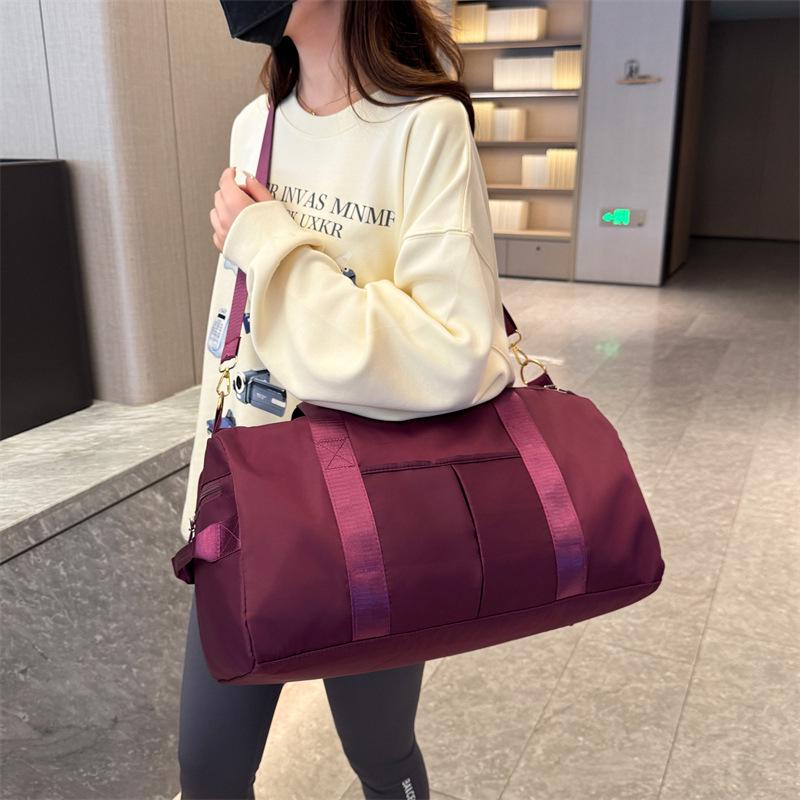 Tragbare, einfarbige Reisetasche mit Schuhfach, Trocken-/Nasstrennung, Messenger-Schultergurt, leicht für Schwimmen und Fitness