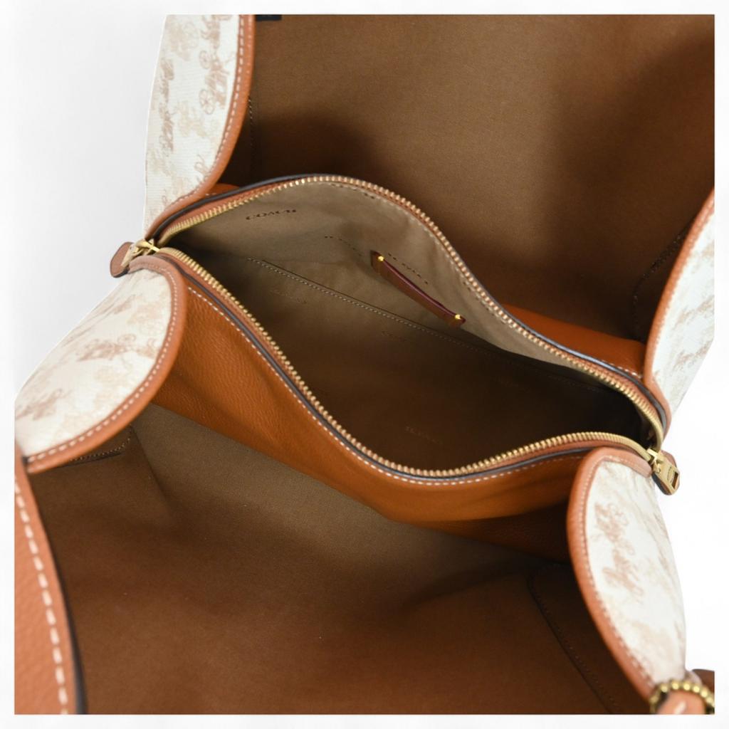 Auth Coach Hadley with Horse & Carriage Tote Bag co0212es