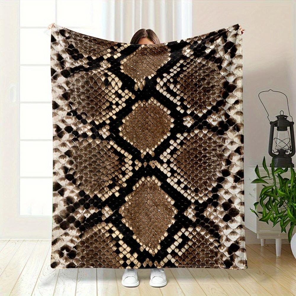 

Contemporary Reversible Cartoon Snake Print Throw Blanket - All-Season Polyester Flannel Fleece, Non-Woven Fabric, Lightweight a 70x100cm