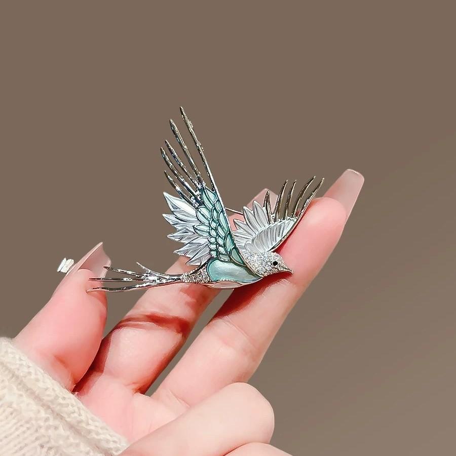 Quality Bluebird Brooch - High-end Women's Small-Scale Delicate Pin - Sophisticated High-End Luxury